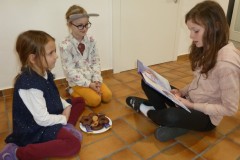 Große lesen für Kleine | Starejši berejo za mlajše
