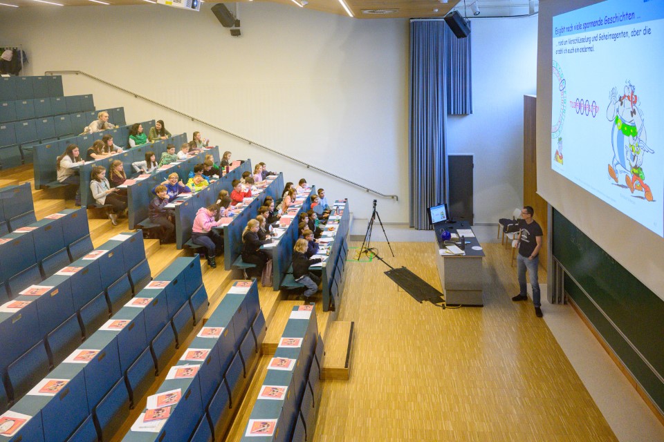 Uni für Kinder; HS1; Bibliothek; AAU; Universität Klagenfurt; Fotograf Thomas Hude; Aufnahmedatum 5. Februar 2026