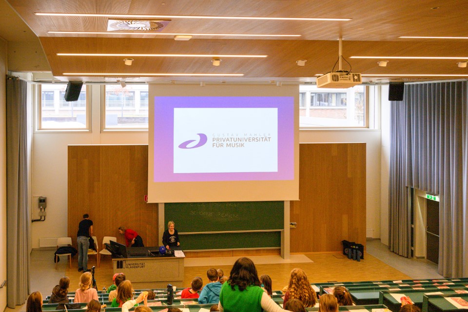 Uni für Kinder; HS1; Bibliothek; AAU; Universität Klagenfurt; Fotograf Thomas Hude; Aufnahmedatum 5. Februar 2026