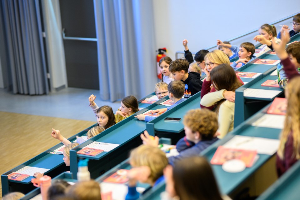 Uni für Kinder; HS1; Bibliothek; AAU; Universität Klagenfurt; Fotograf Thomas Hude; Aufnahmedatum 5. Februar 2026