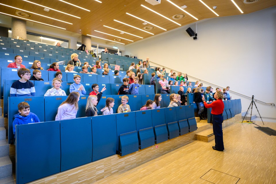 Uni für Kinder; HS1; Bibliothek; AAU; Universität Klagenfurt; Fotograf Thomas Hude; Aufnahmedatum 5. Februar 2026