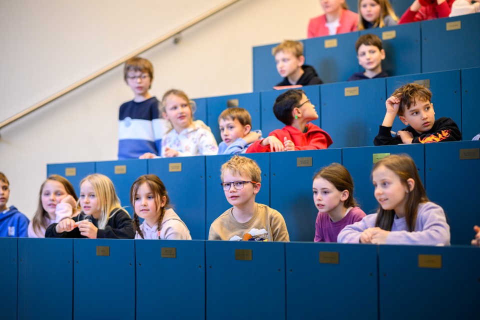 Uni für Kinder; HS1; Bibliothek; AAU; Universität Klagenfurt; Fotograf Thomas Hude; Aufnahmedatum 5. Februar 2026